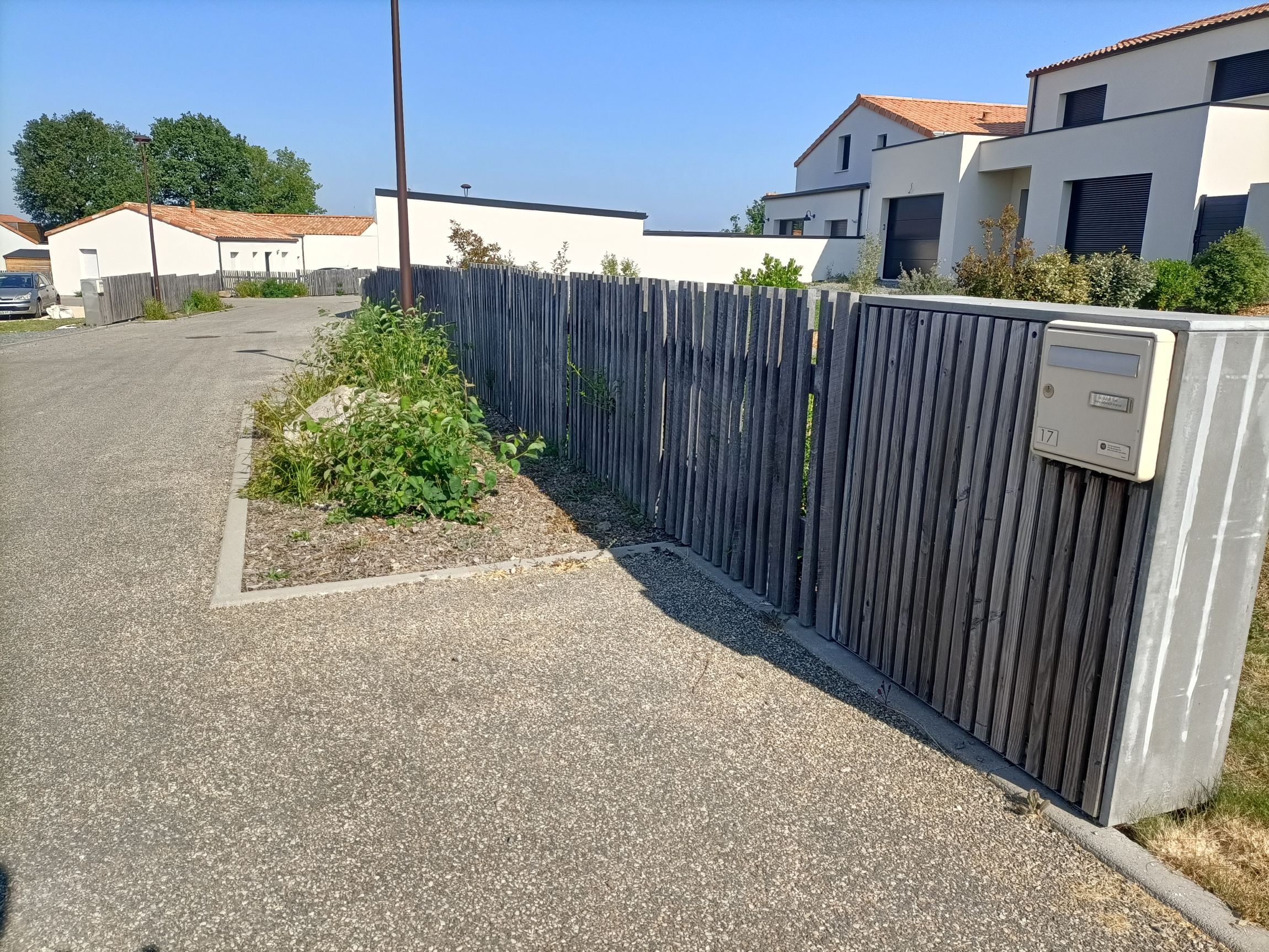 CLÔTURE ET MASSIF BANDEAU IMPORT