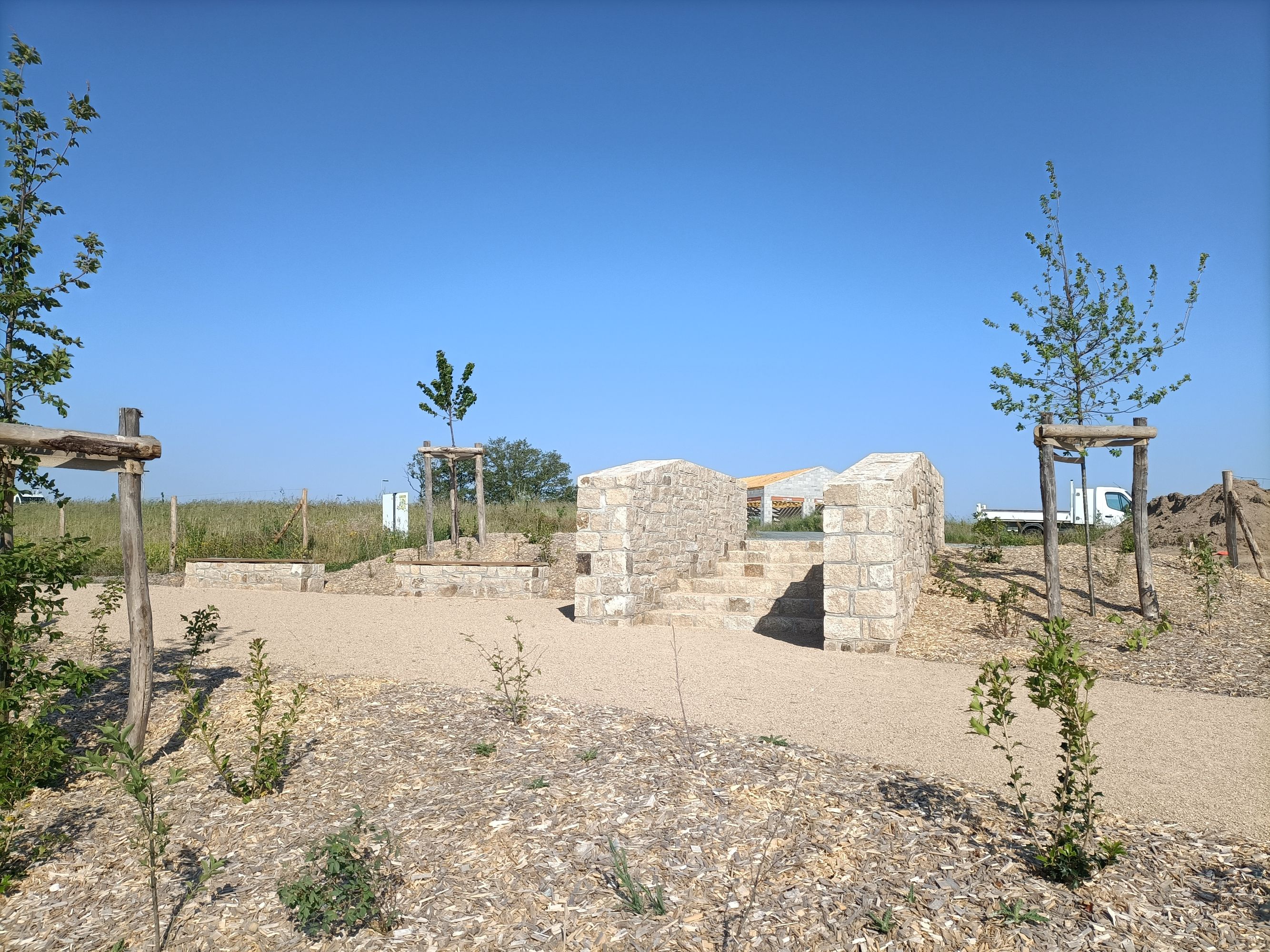 ESCALIER ET PLANTATIONS 1