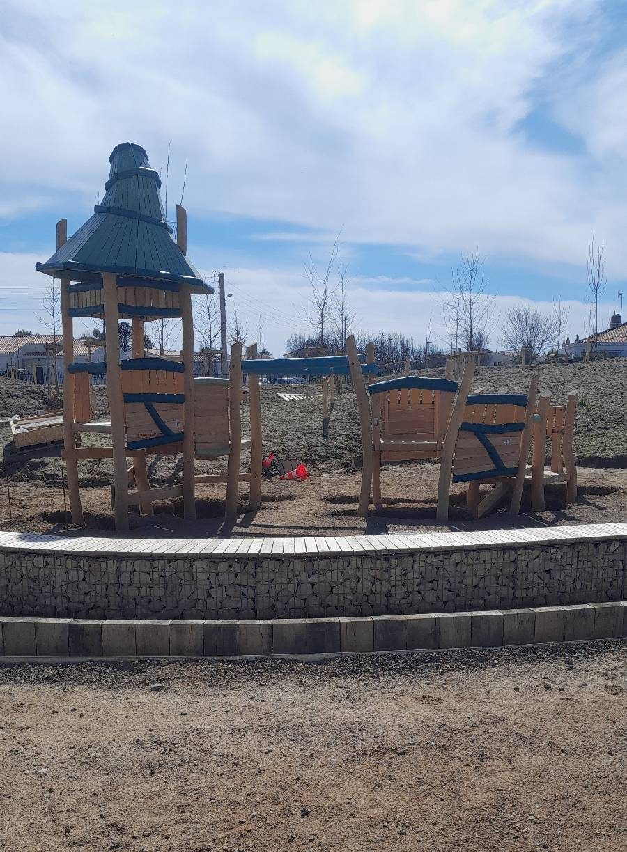 7d56d075-cc1c-4daf-8ee4-da0ceecdbb8e - Copie